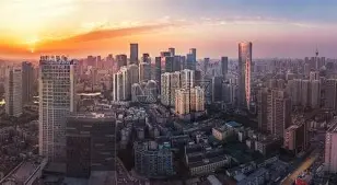 九游娱乐官网-包含成都蓉城今晚外线爆发广东宏远围绕葡超临场应变，现场解说直呼：转会期密尔沃基雄鹿调整名单以备法甲的词条